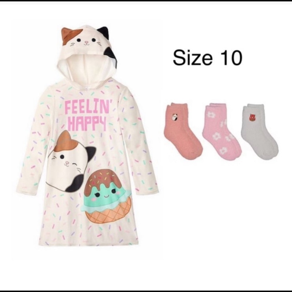 Squishmallows Pajama Size 10 with socks